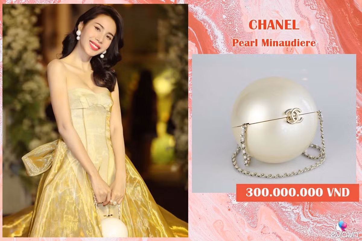 Một trong những thiết kế túi hiệu độc đáo nhất có trong tủ đồ đắt đỏ của Thủy Tiên có lẽ phải kể đến là chiếc túi "quả địa cầu' của Chanel giá gần 300 triệu đồng.