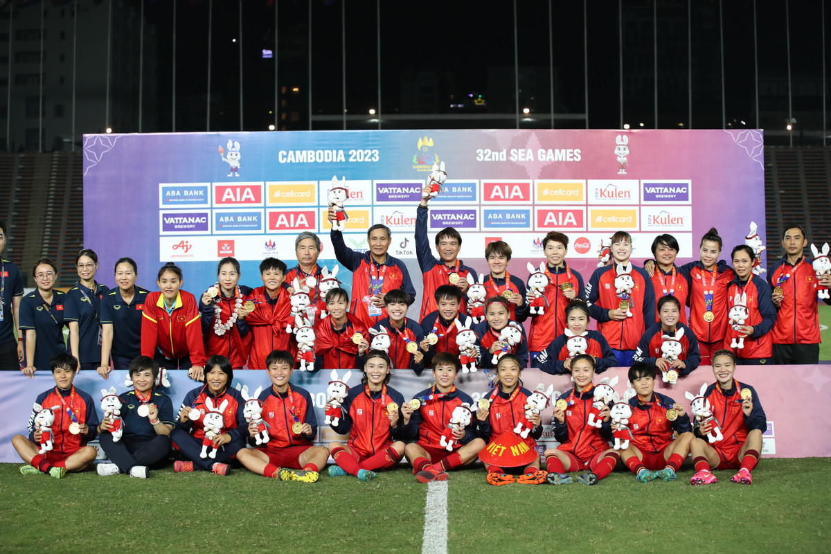 Bong da nu Viet Nam gianh 4 HCV SEA Games lien tiep-Hinh-2