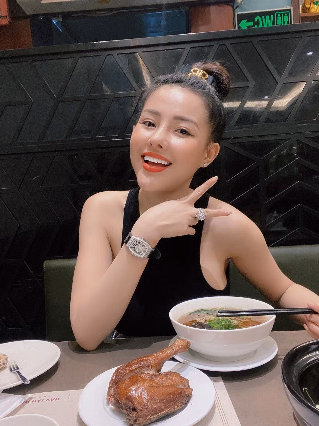 Quan điểm này của Ngân 98 tiếp tục vấp phải những ý kiến trái chiều.