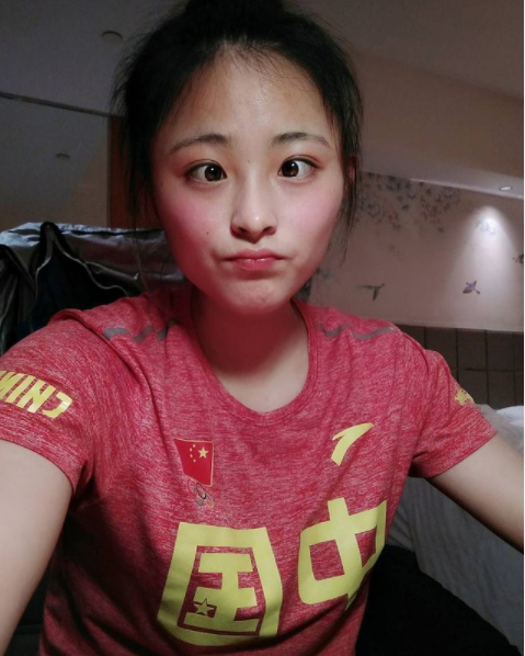 Thậm chí, cư dân mạng Trung Quốc còn ví Gong Li với "thần tiên tỉ tỉ" vì vẻ đẹp không tì vết.