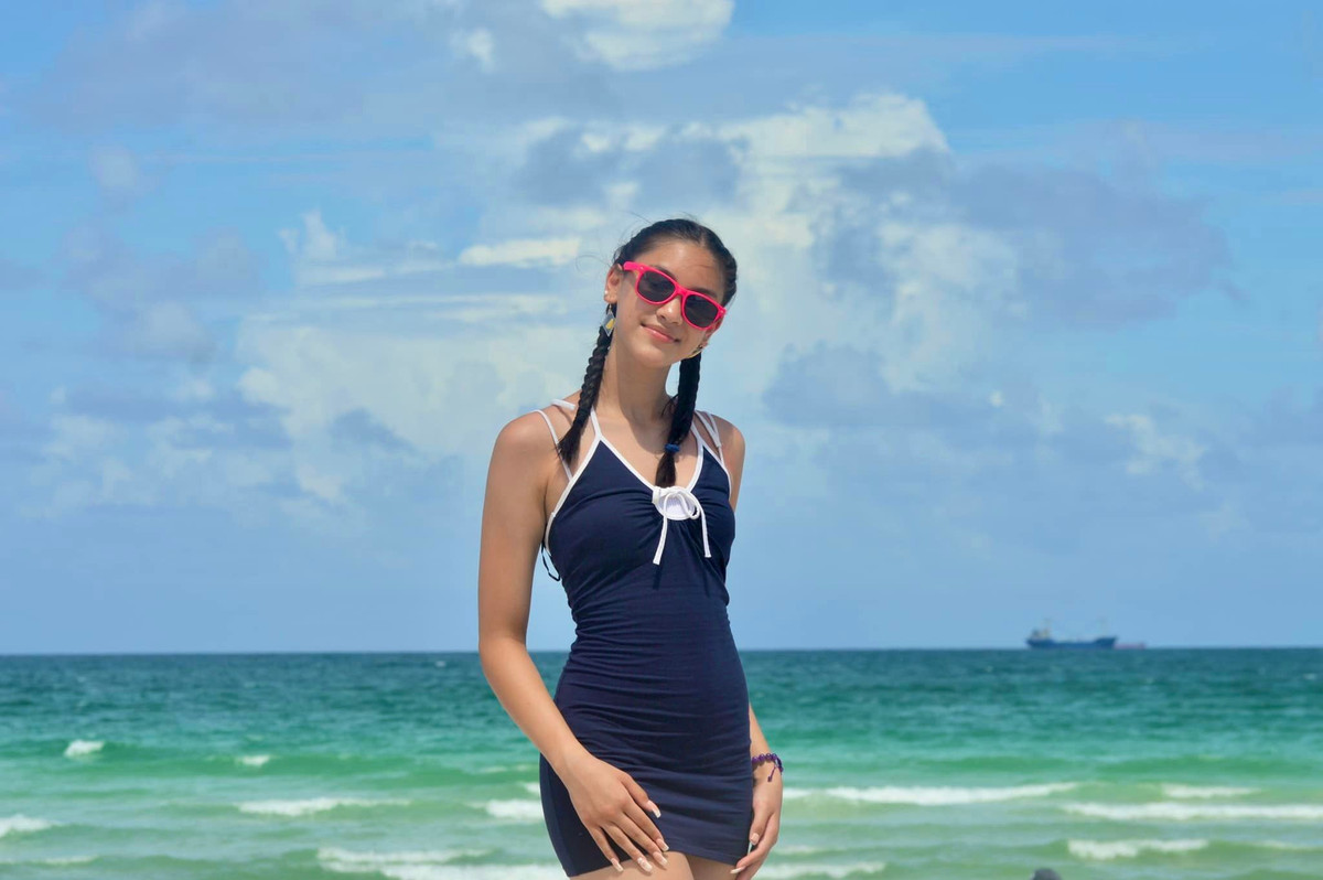 Tuy nhiên do thời gian này không hoạt động trong giới người mẫu, nên Lucy cũng không quá gò bó bản thân trong việc ăn kiêng hay gì cả, cô bé chăm lo cho sức khỏe và tham gia các hoạt động thể thao để rèn luyện sự phát triển bản thân.