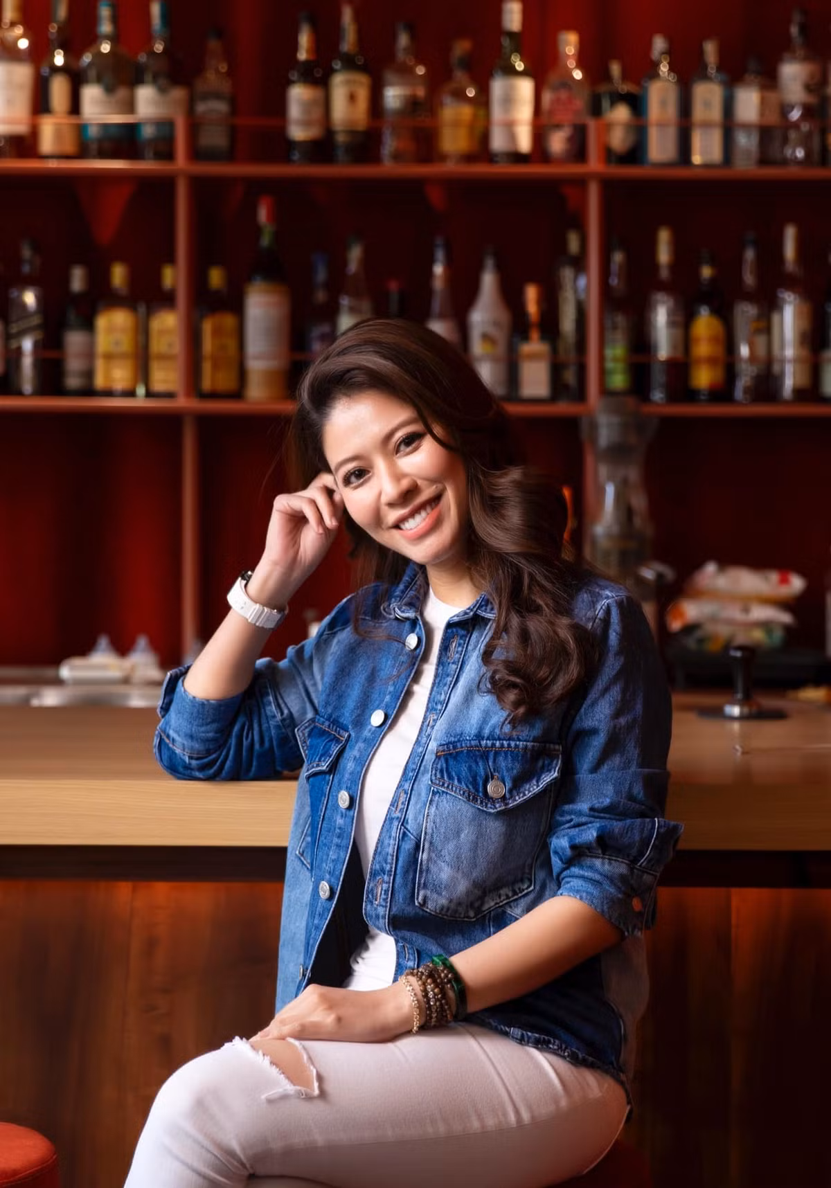 Ngọc Trinh được đánh giá là gu phụ nữ hiện đại có lối sống theo xu hướng tất yếu của thế giới.