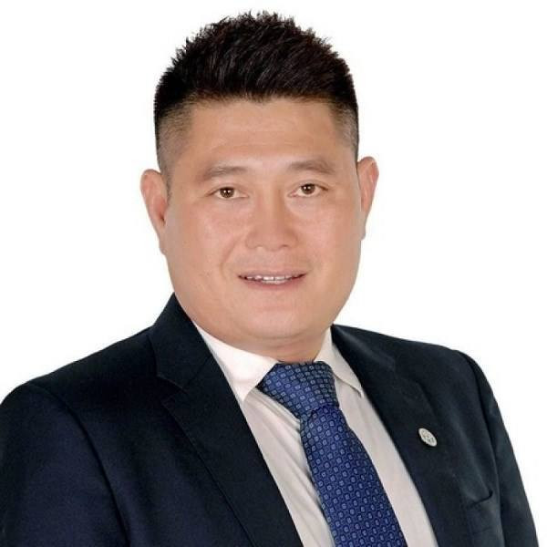 Hai nu tuong 8X ngoi ghe nong chu tich ngan hang nghin ty-Hinh-3