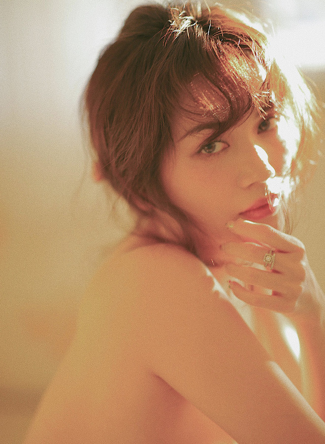 Là một trong những mỹ nhân sở hữu body cực chuẩn, Sĩ Thanh luôn biết cách tận dụng ưu thế để gây chú ý.