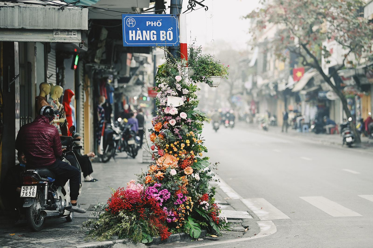Ý tưởng thú vị này trong ngày 8/3 không chỉ khiến các chị em gật gù mà với nhiều người đi đường, đây cũng chính là món quà chiếm spotlight nhất trong ngày lễ hôm nay.