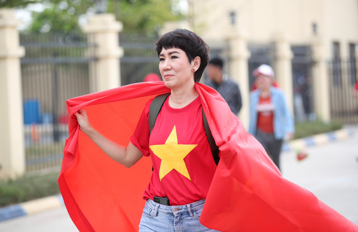 Thang U22 Singapore, U22 Viet Nam the hien bo mat moi tai SEA Games 32-Hinh-15