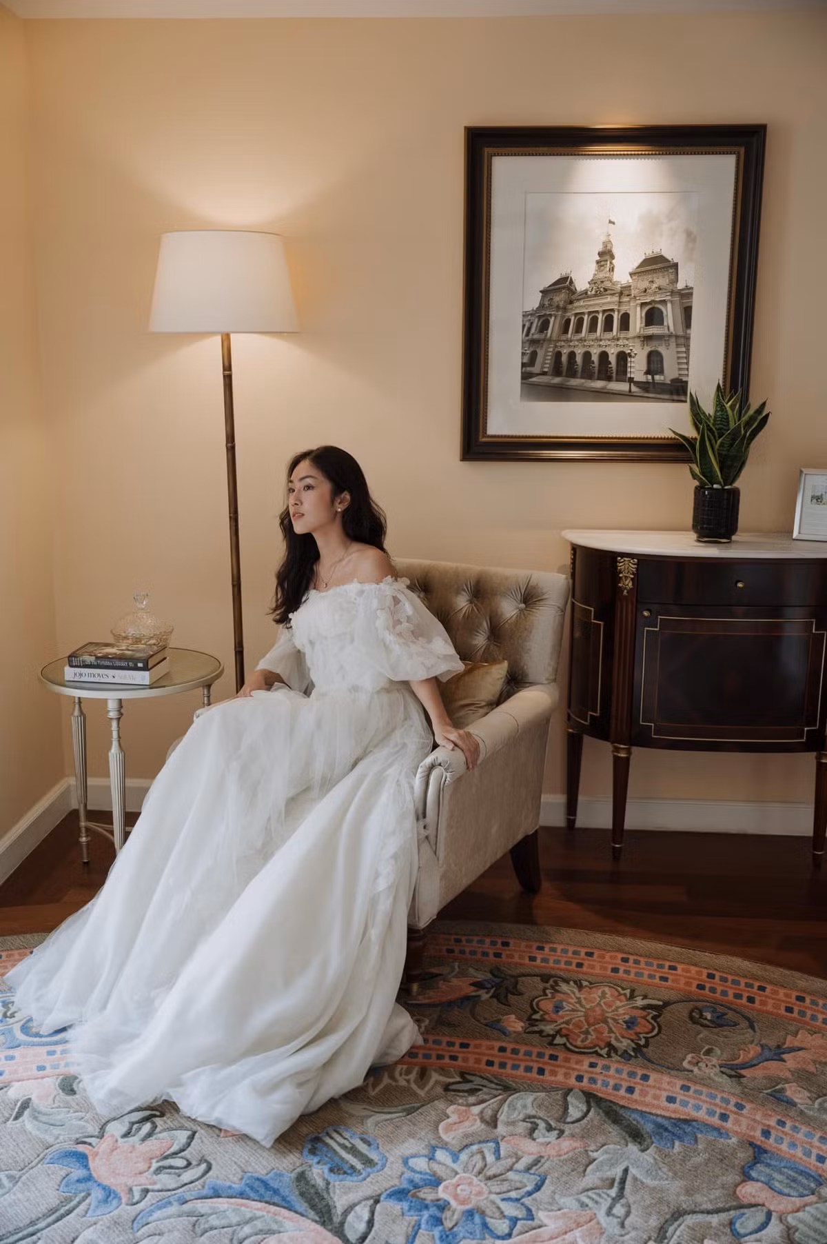 Misoa Kim Anh từng đạt giải thưởng cao trong một cuộc thi tìm kiếm MC. Ngoài ra, gái xinh còn thử sức bản thân trong vai trò diễn viên, người mẫu ảnh.