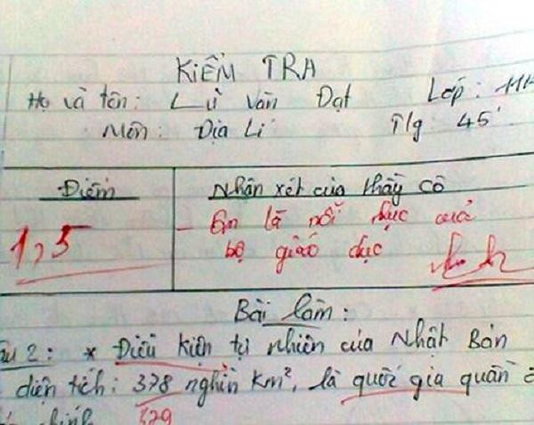 Chẳng hiểu vì quá ức thái độ của học sinh hay không nhưng lời phê này vừa mang tính "dằn mặt" nhưng vẫn phải ôm bụng cười về cách lặp từ của giáo viên.