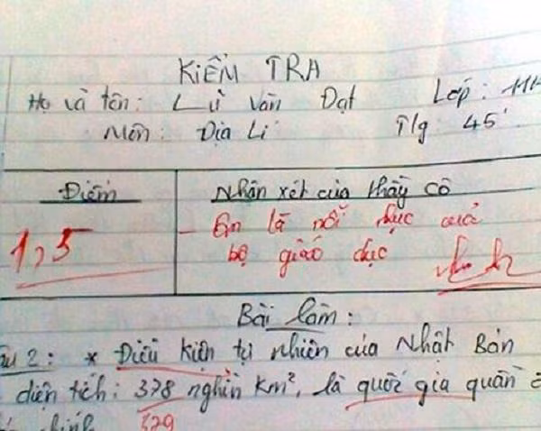 Chẳng hiểu vì quá ức thái độ của học sinh hay không nhưng lời phê này vừa mang tính "dằn mặt" nhưng vẫn phải ôm bụng cười về cách lặp từ của giáo viên.