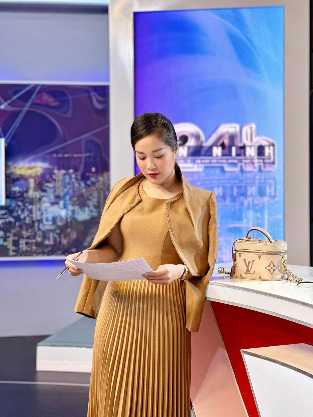 Đặc biệt, trong đó, vai Hoài "xù" trong "Zippo, Mù tạt và Em" mang về cho Minh Hương giải Cánh diều vàng 2017 cho "Nữ diễn viên phụ xuất sắc nhất".