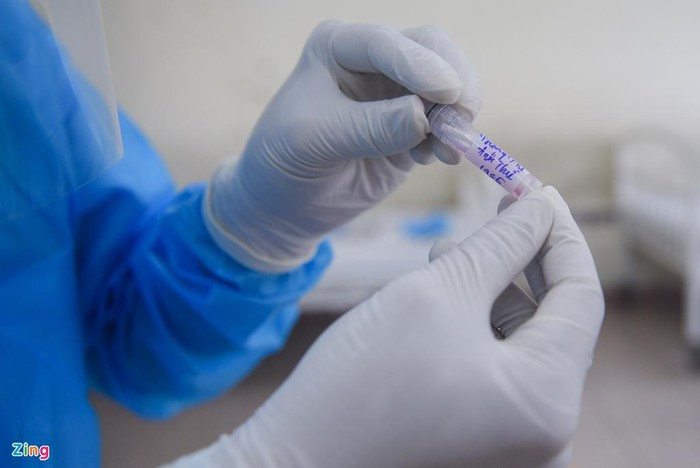 Tất cả mẫu xét nghiệm sẽ được chuyển về Bệnh viện Bệnh Nhiệt đới TP.HCM để xét nghiệm.