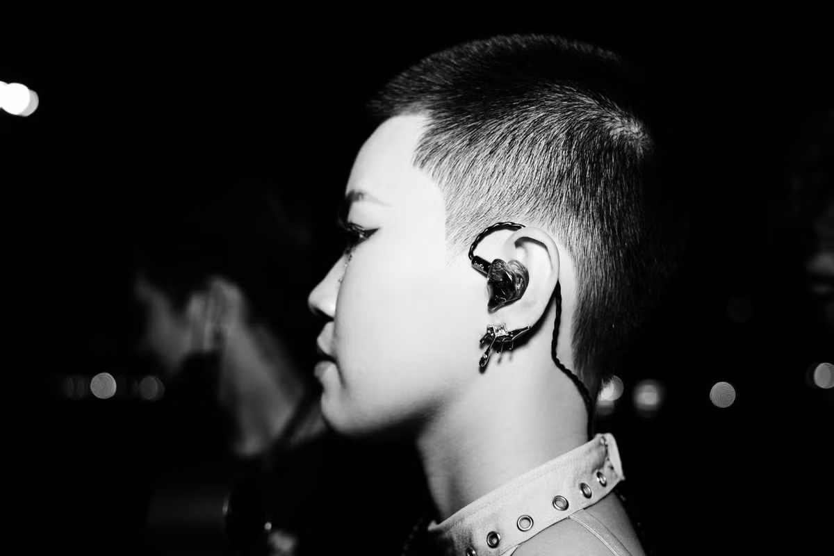 Chỉ sau khoảng 16 tiếng đồng hồ đăng tải, đoạn clip đã có 1 triệu lượt xem và hàng chục nghìn lượt yêu thích.