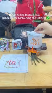 Trào lưu nấu bánh chưng giấy lan nhanh trên nền tảng TikTok và ngày càng thu hút nhiều người tham gia.