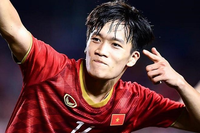 Đương kim QBV Việt Nam thi đấu đĩnh đạc và hoàn toàn có thể cầm nhịp để tuyến giữa phát huy hết sức mạnh.