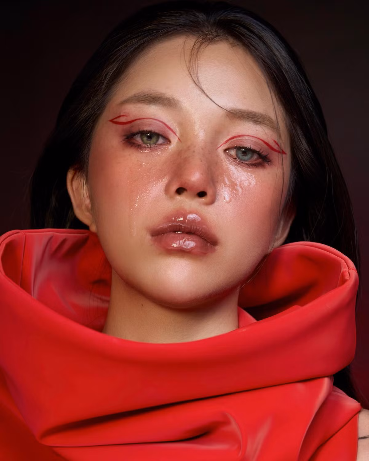 Linh Ngọc Đàm hé lộ thời gian lý tưởng để kết hôn là "Khi nào đủ vững vàng cho tất cả những người cô yêu có cuộc sống tốt đẹp và đủ đầy thì tui mới chính thức sống vì mình. Có thể là 5 - 10 năm. Có thể là cả đời".