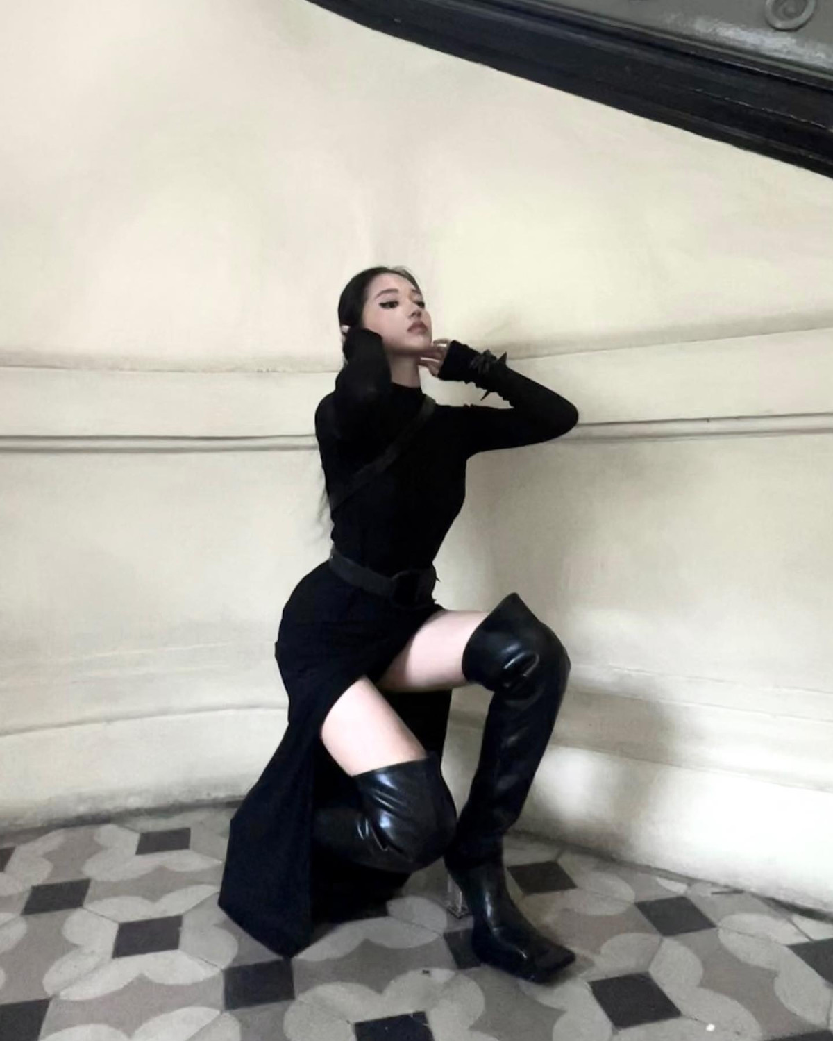 Là một streamer xinh đẹp, tài năng, cá tính, không khó hiểu khi Linh Ngọc Đàm sở hữu lượng người theo dõi "khủng" trên mạng xã hội. Những điều mà người hâm mộ quan tâm về cô không chỉ là chuyện nghề mà còn là đời tư cá nhân, chuyện tình cảm đôi lứa.