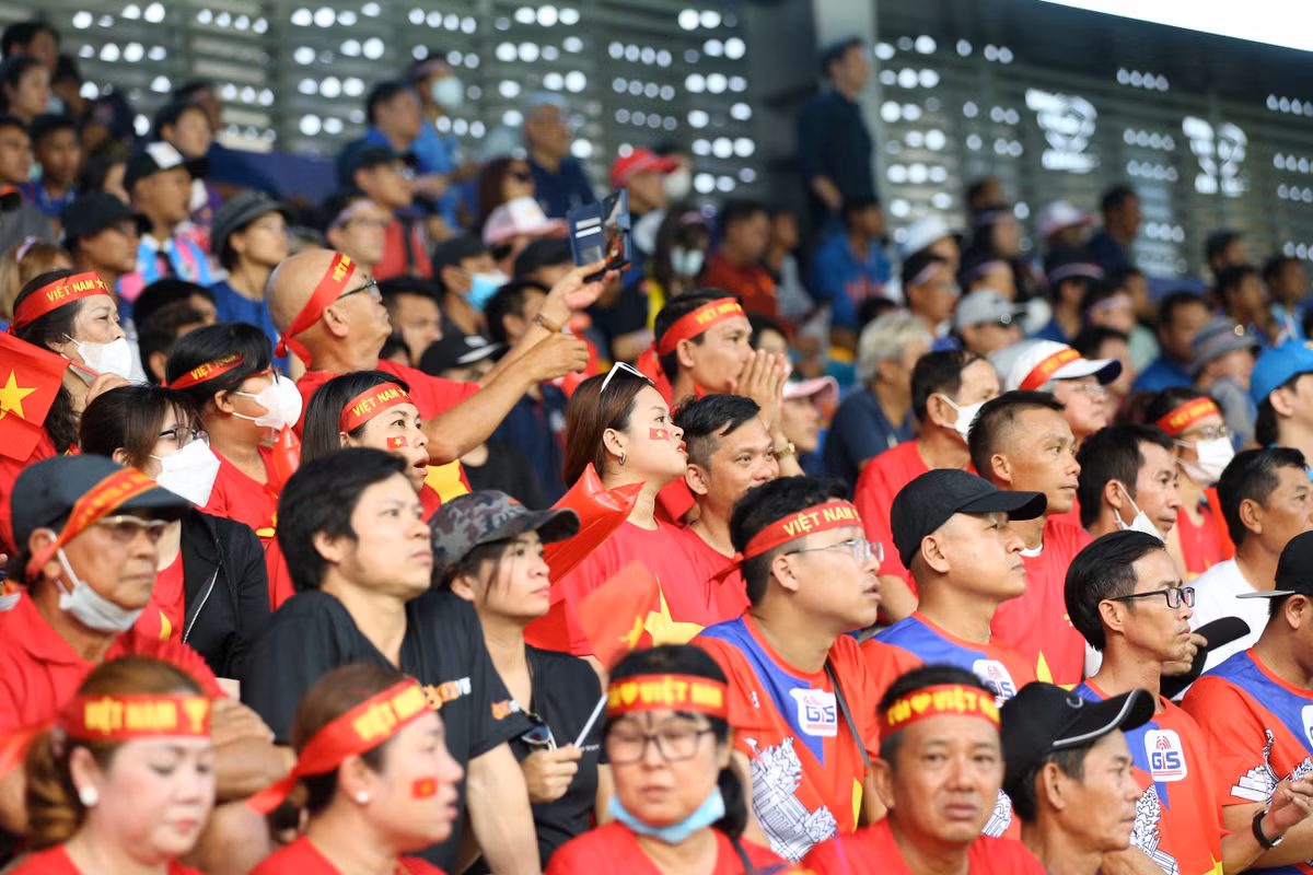 Thang U22 Lao, U22 Viet Nam con nhieu dieu phai chinh sua-Hinh-12