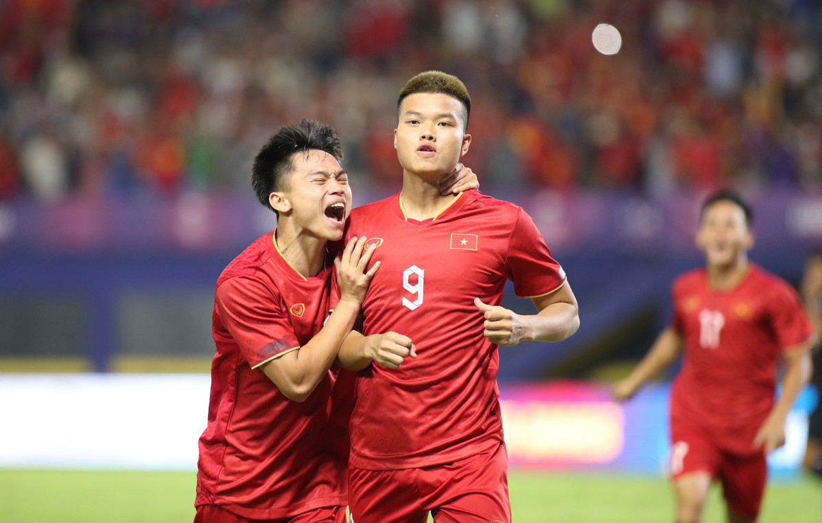 Thang U22 Lao, U22 Viet Nam con nhieu dieu phai chinh sua-Hinh-6