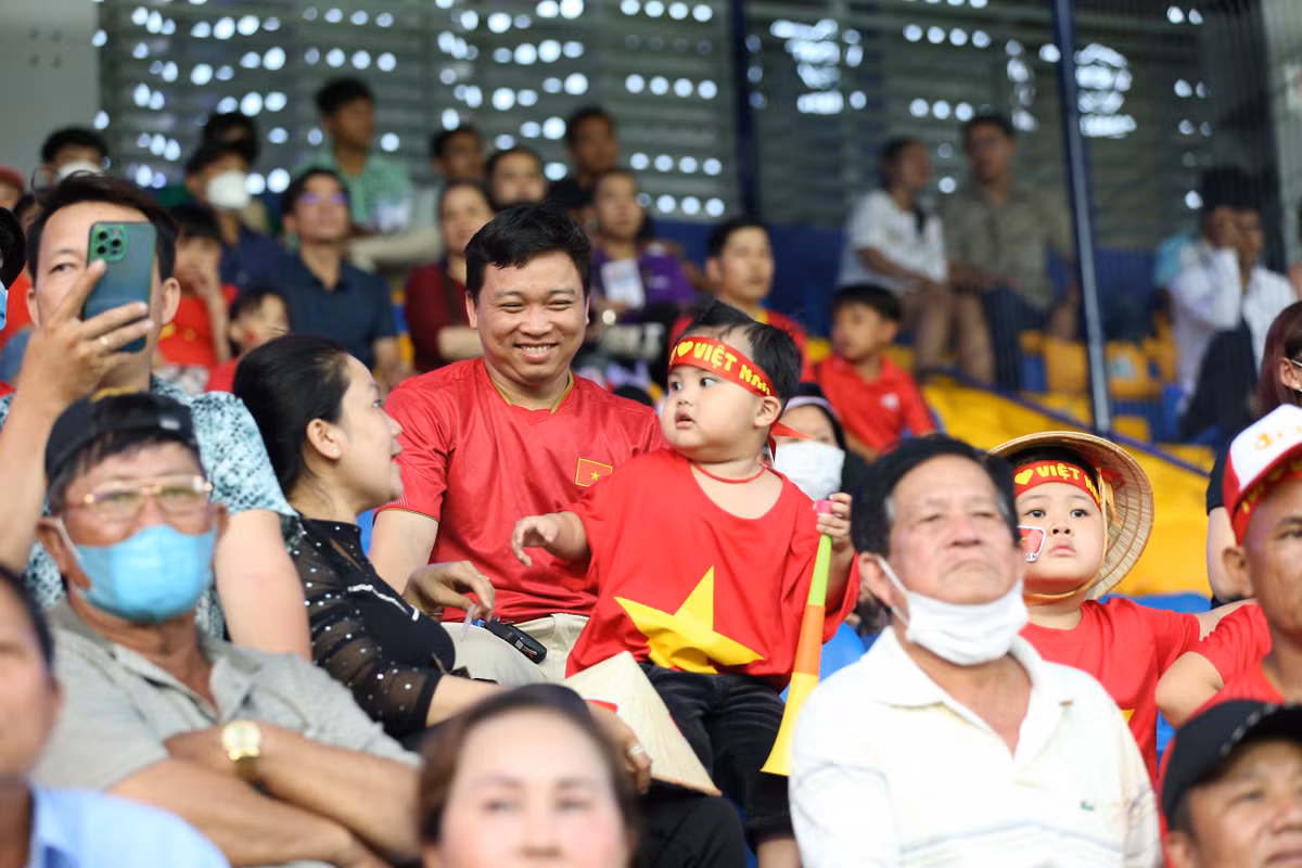 Thang U22 Lao, U22 Viet Nam con nhieu dieu phai chinh sua-Hinh-13