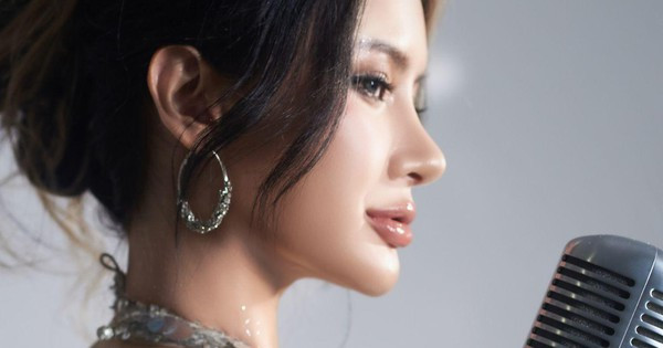 Xuân Ca viết: "Em ở trên mạng có thể chỉnh sửa được những cái nét trên gương mặt chưa đẹp như bóp mũi nhỏ, mặt nhỏ lại nhưng mà khi mà em gặp với mọi người ở ngoài đời thật, không giống như trên ảnh, em bớt tự tin hẳn.Quyết định này của em rút ngắn chặng đường em tới hào quang hơn. Em tự tin mang hào quang trên mạng xã hội tự tin đi ra ngoài đời thật".