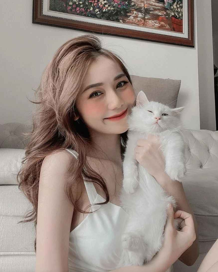 Nụ cười thường trực trên gương mặt xinh đẹp của Kim Chi