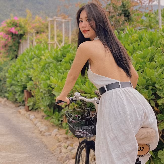 Trên trang cá nhân, Vũ Ngọc Châm có chia sẻ một số hình ảnh lui tới phòng gym.