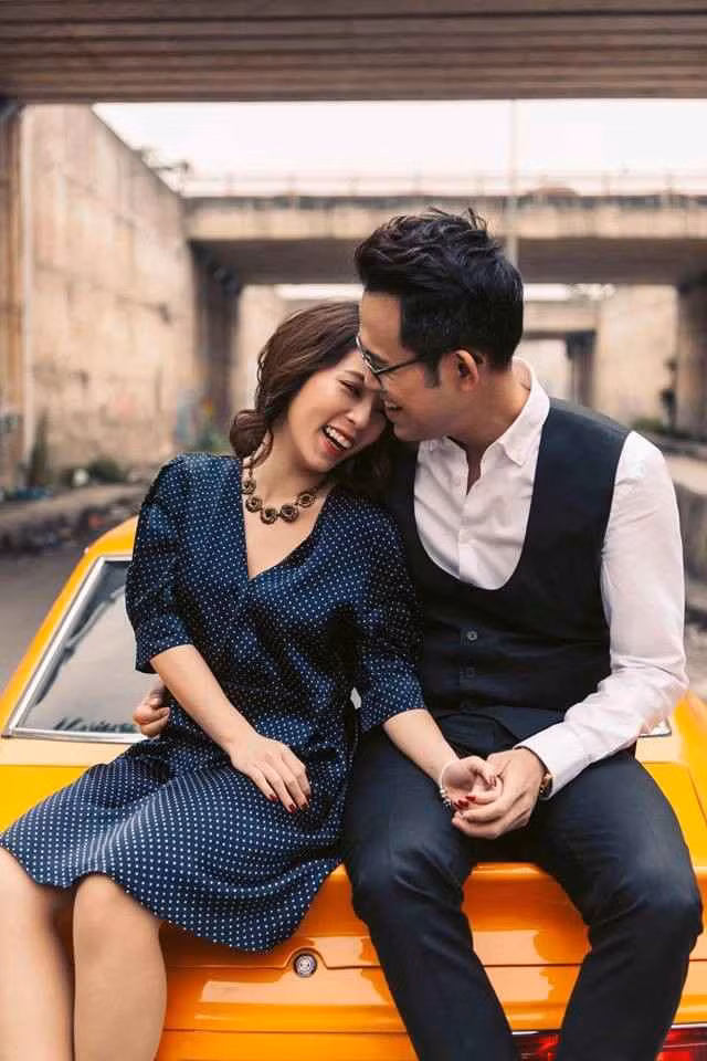 Ngoài ra hai vợ chồng mC Đức Bảo còn có quy tắc 3 "không" về tài chính mà các cặp đôi cần tham khảo: không giữ bí mật thu nhập, không có quỹ đen, không tự ý chi các khoản lớn.