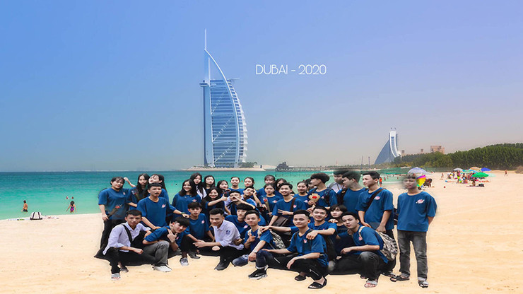 Chỉ cần có người chịu tỉ mỉ ngồi ghép hình cả lớp vào nền của một địa danh nào đó, vậy là là lập tức có ngay bức ảnh kỷ yếu cuối cấp đặc biệt không kém ai rồi.