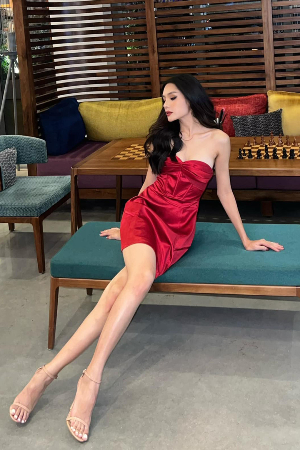 Hồng Hạnh có sắc vóc ngày một hoàn thiện hơn.