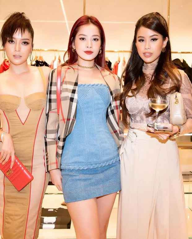 Theo đó, sự kiện quy tụ rất nhiều gương mặt nổi tiếng trong làng giải trí và làng thời trang như Tóc Tiên, Hoa hậu Ngọc Châu, Á hậu Huỳnh Phạm Thủy Tiên, Chi Pu, Quỳnh Anh Shyn, Châu Bùi, Tú Hảo...