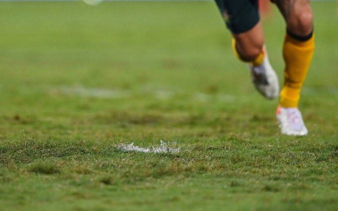 CLB Hải Phòng nhấn mạnh, mặt cỏ trên sân Mỹ Đình có chất lượng xấu gây ảnh hưởng đến chuyên môn, kỹ thuật của cầu thủ đội tuyển Việt Nam và đến hình ảnh chuyên nghiệp của bóng đá Quốc gia.