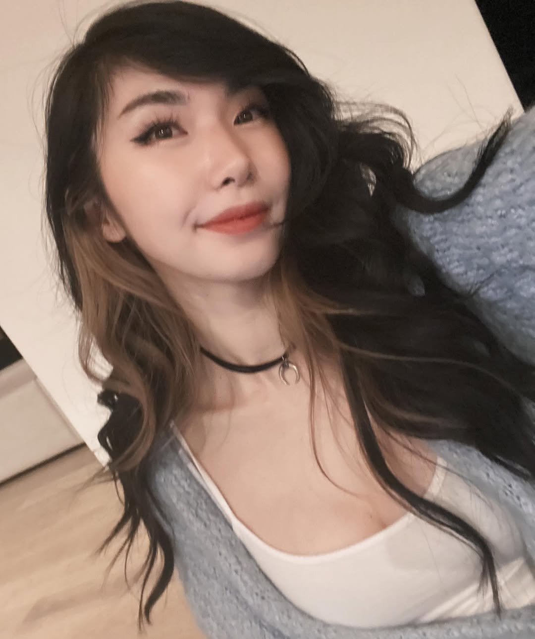 Leena Xu chính là người yêu của Doublelift. Cả hai bên nhau đã nhiều năm nhưng vẫn chưa tính chuyện kết hôn.