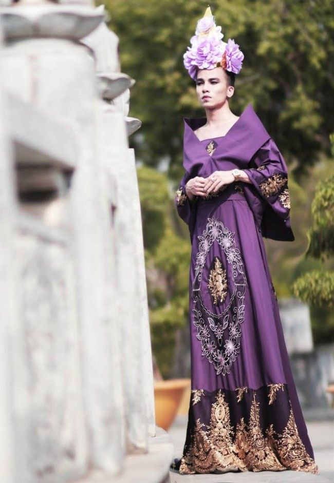 Kenny Sang đã từng gây chấn động xã hội mạnh mẽ với những phát ngôn gây sốc cũng những màn khoe của quá đà. Vì thế anh nhanh chóng trở thành cái tên nhận nhiều “búa rìu” từ cộng đồng mạng.