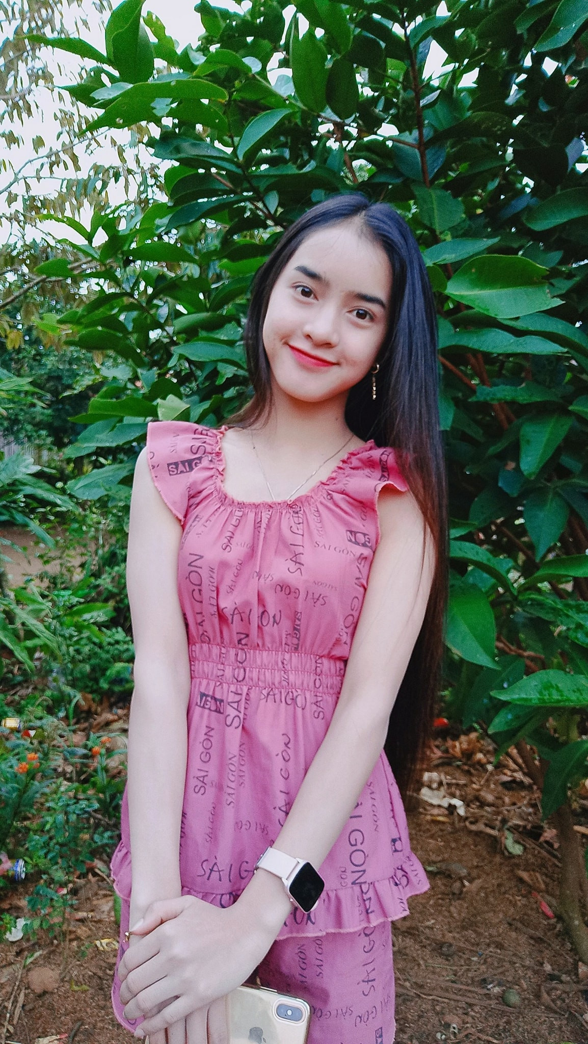 Yona Cươn cũng cho biết thêm, cô bạn rất yêu và tự hào về vẻ đẹp của văn hóa dân tộc Bana.