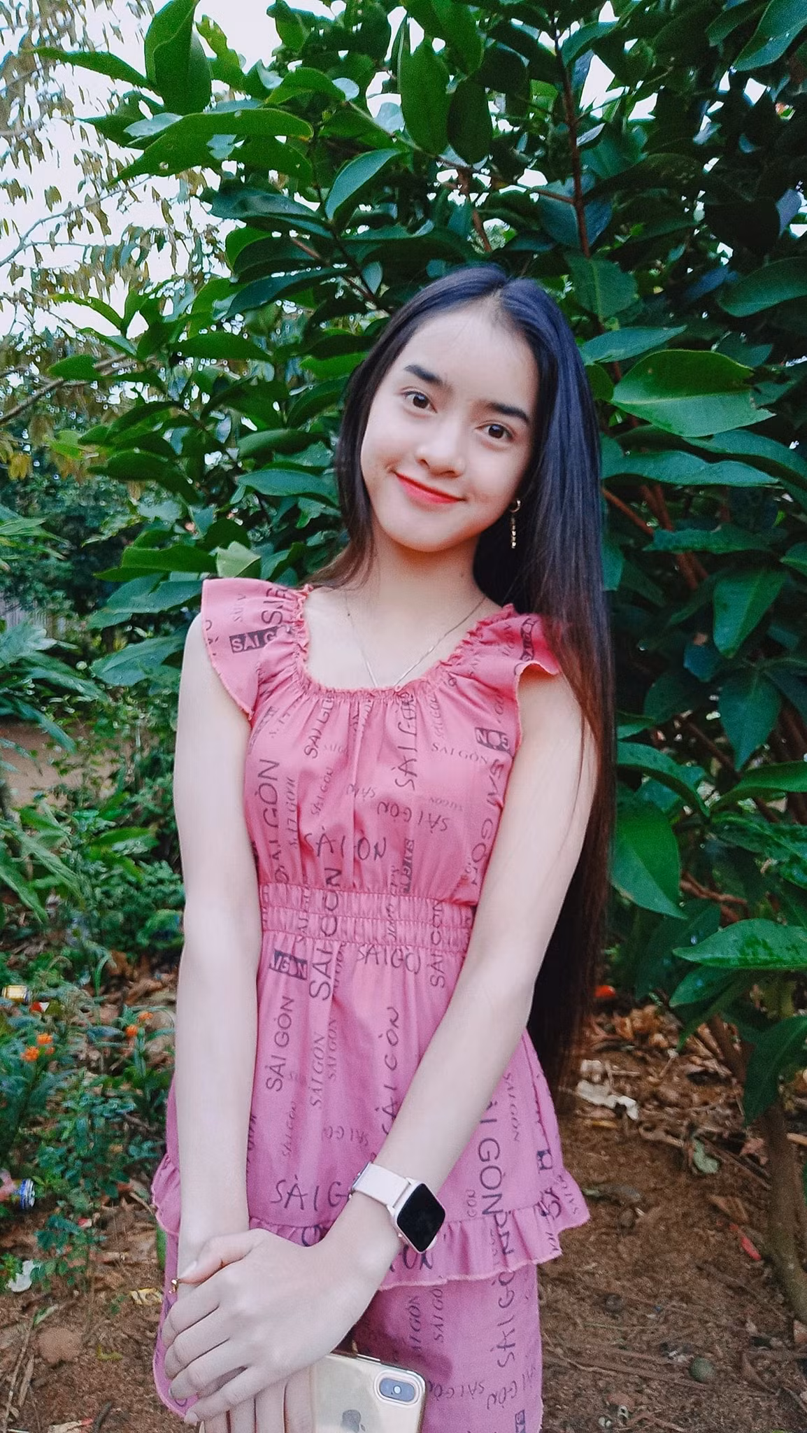 Yona Cươn cũng cho biết thêm, cô bạn rất yêu và tự hào về vẻ đẹp của văn hóa dân tộc Bana.