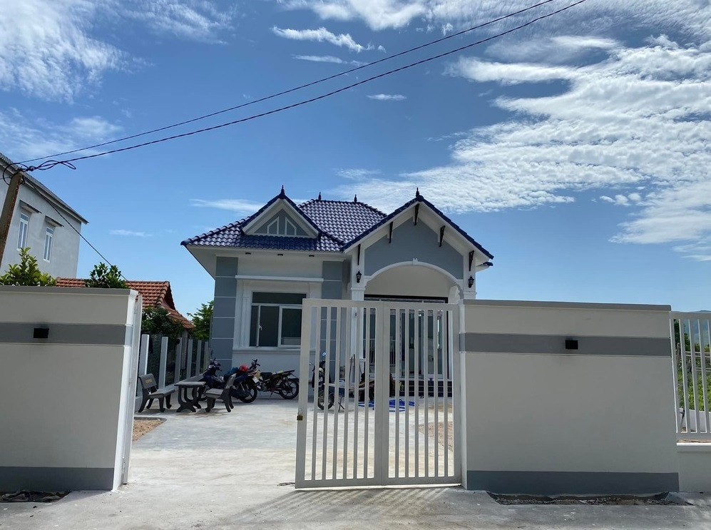 Anh chàng hiện tượng mạng chăn bò này cũng bày tỏ niềm hạnh phúc khi có được ngôi nhà của riêng mình. Điều này cũng khiến Sô Y Tiết nhớ lại những năm tháng phải ở trọ lủi thủi một mình.