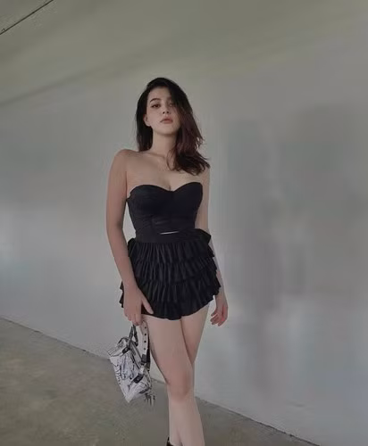 Sunna cho biết: "Tôi mặc những gì mình thích và không ảnh hưởng đến ai là được rồi. Còn đồ áo tôi lựa chọn khá kỹ để không xảy ra sự cố hay phản cảm, còn sexy là phong cách của tôi".