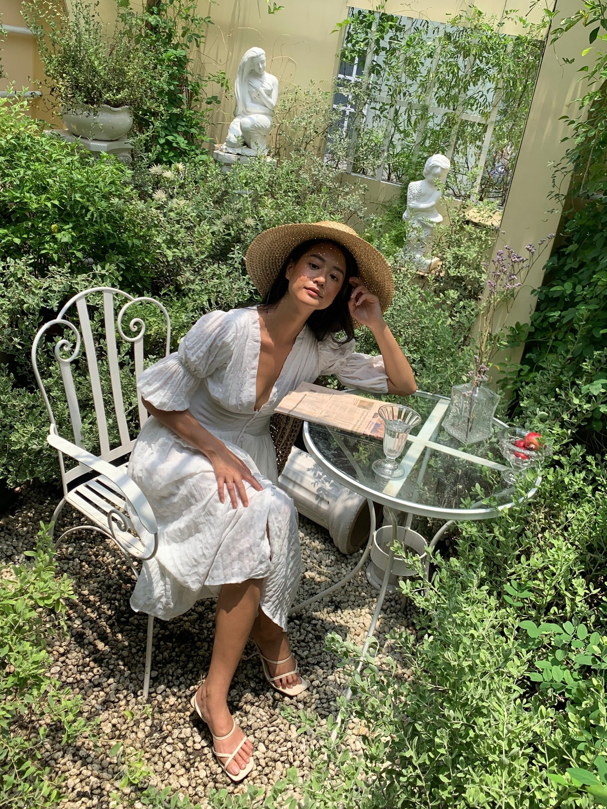 Về chuyện tình cảm, Amandine đã trải qua vài lần yêu đương. Trong số đó có cả trai Việt và trai nước ngoài.