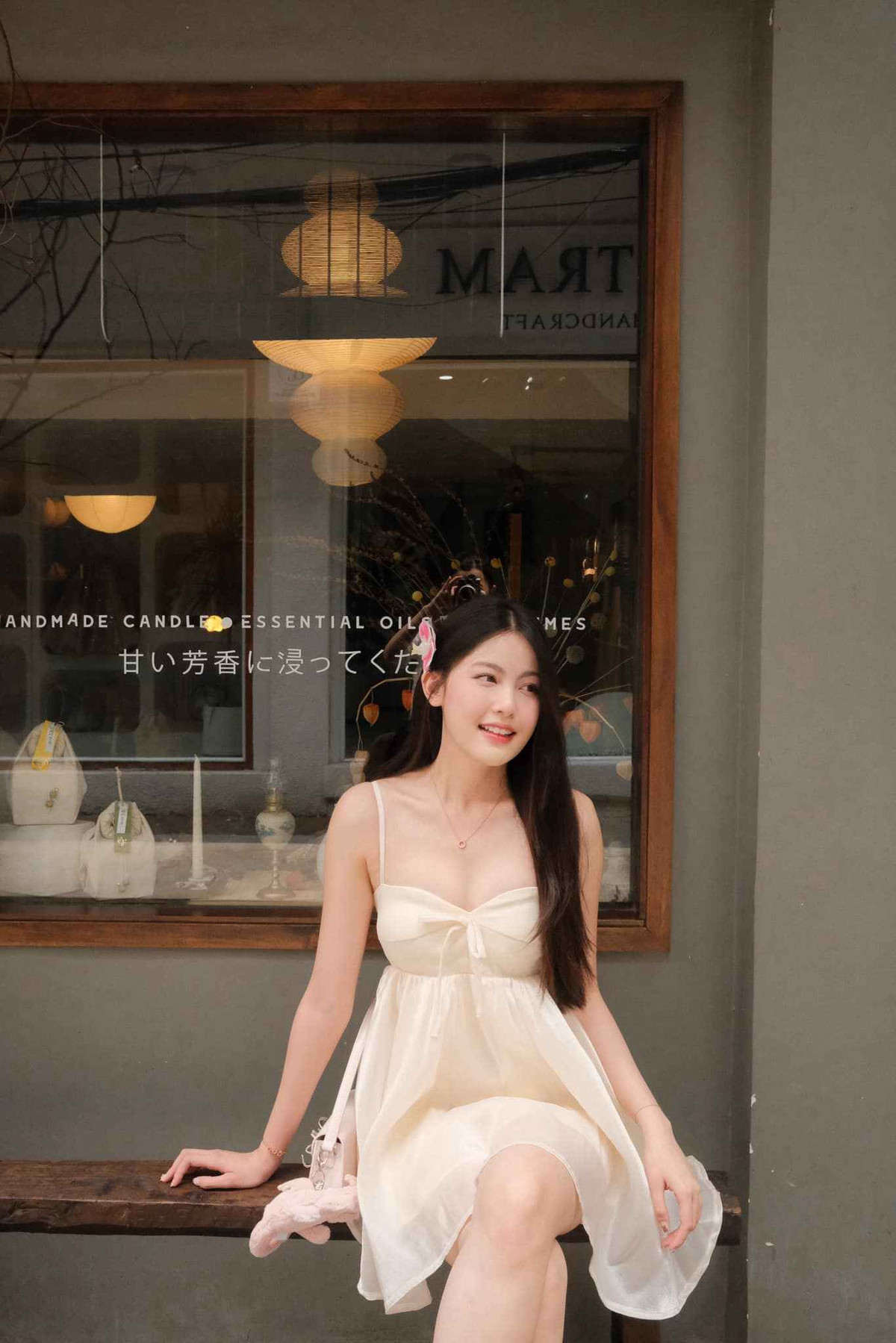 Tăng Mỹ Hàn sở hữu vẻ đẹp ngọt ngào, phong cách đúng chuẩn nàng thơ. Mặc dù luôn được xuýt xoa khen ngợi với nhan sắc “đỉnh nóc” nhưng bạn gái HIEUTHUHAI cũng từng chia sẻ về điểm tự ti trên gương mặt.