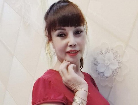 Diều mà ai cũng lo lắng ở đây chính là sức khỏe của Thu Sao bởi năm nay cô đã 62 tuổi khả năng hồi phục sẽ khó được như những phụ nữ còn trẻ tuổi.