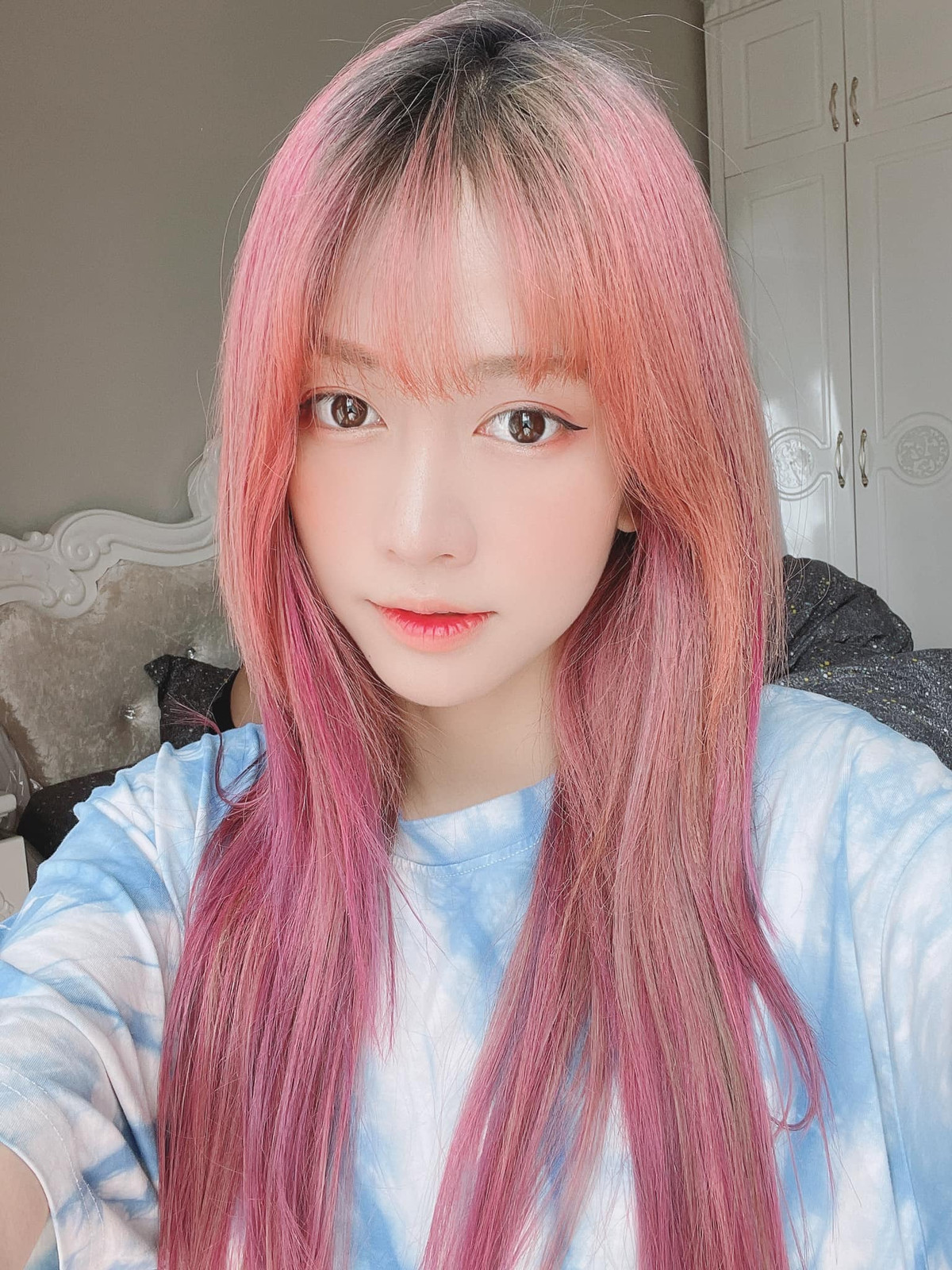 Đây cũng không phải là lần đầu tiên hay hiếm hoi mà cô nàng Lê Bống có những màn khoe body siêu ấn tượng và nóng bỏng.