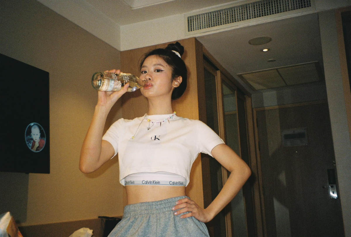 "Comeback" sau quãng thời gian ở ẩn, hot girl này tích cực xoá nhoà những ký ức đáng quên trong quá khứ. Với vóc dáng nóng bỏng, Hàn Hằng nhiều lần gây bão mạng.