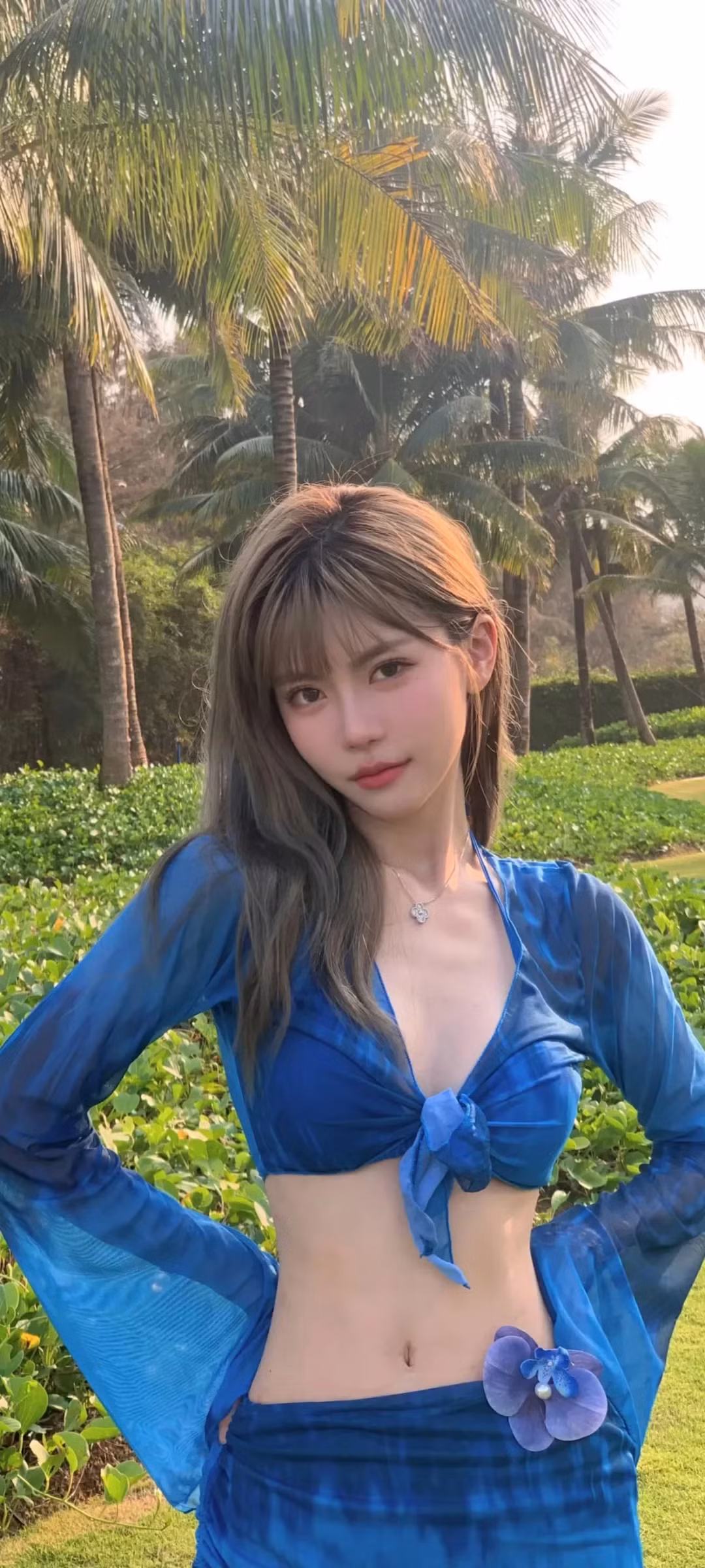 Từng được coi là một trong “tứ đại mỹ nhân” của LPL, thế nên ngay cả khi đã rời bàn phân tích chuyên môn, danh tiếng của Chu Thục Di vẫn không hề suy giảm.