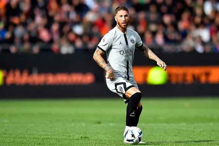 Sau mùa 2021/22 vật lộn với chấn thương, Ramos đã tìm lại thể trạng và phong độ tốt nhất. Ở cấp tuyển, lần gần nhất "Churu" xuất hiện trong màu áo Tây Ban Nha là ở trận thắng 3-1 trước Kosovo tại vòng loại World Cup.