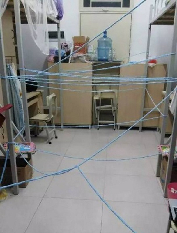 Trong thời buổi "1 mét vuông 3 thằng trộm" khiến người ta trở nên cảnh giác hơn, cũng từ đây mà xuất hiện nhiều biện pháp chống trộm cực sáng tạo.