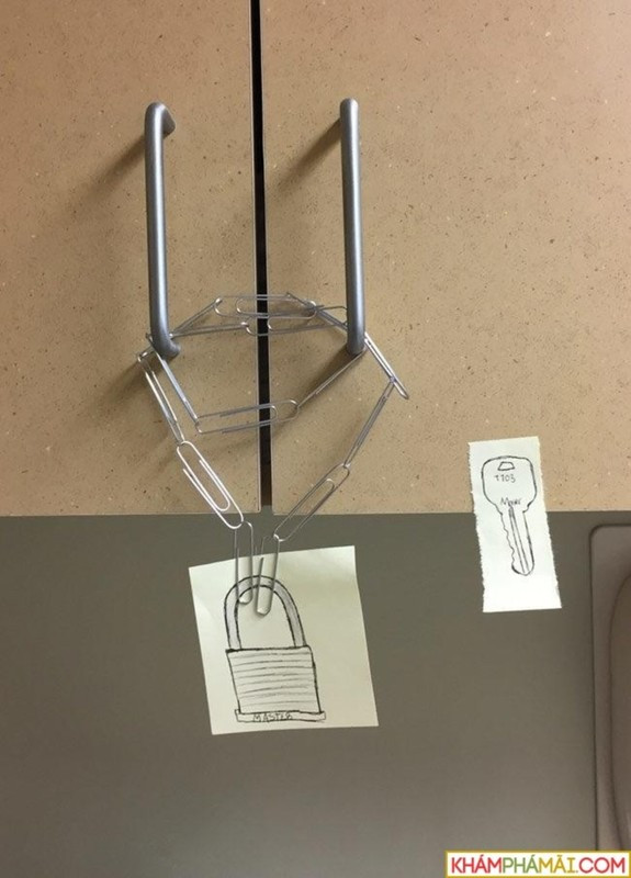 Cách chống trộm tượng trưng này chắc chỉ để dọa những tên trộm mà thôi.