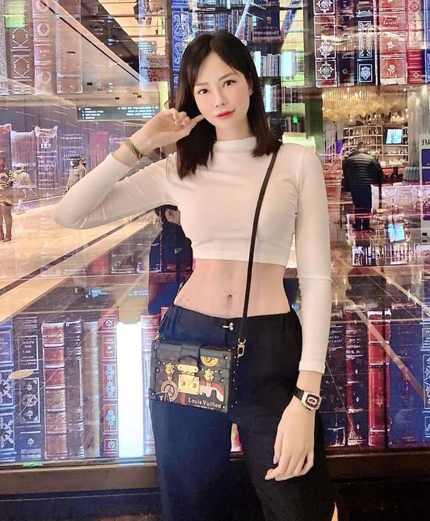 Nhiều người nhận xét, Lan Phương ngày càng xinh đẹp và trẻ trung khi có cuộc sống viên mãn.