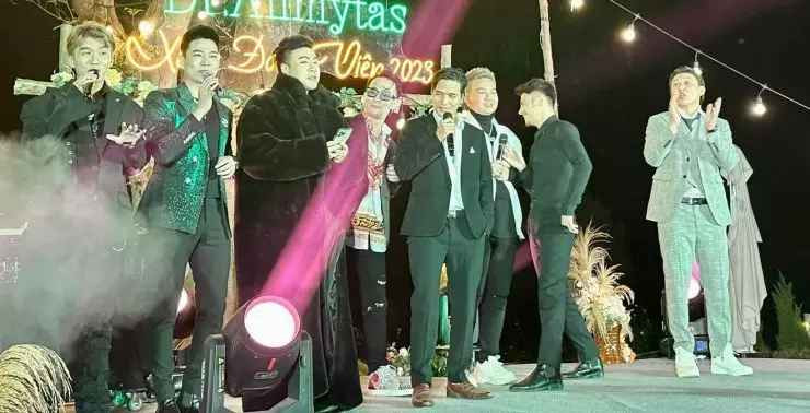 Đến đây, dân mạng tò mò vào dò hỏi chuyện hiện tượng mạng Lệ Rơi quay trở lại showbiz.