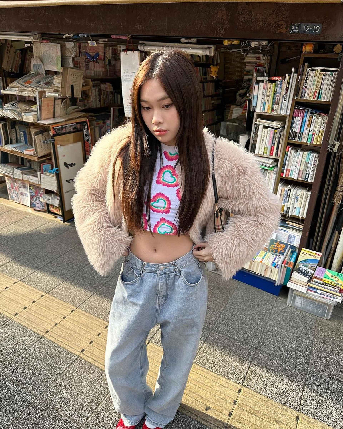 Nổi lên từ chương trình ghép đôi trên đường phố, Ly Phạm không ngừng làm mới hình ảnh, thử sức với nhiều phong cách và trở thành người mẫu ảnh được nhiều nhãn hàng săn đón.