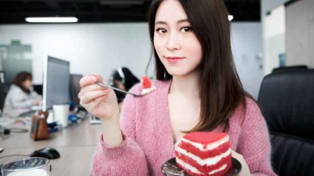 Hiện tại, hình thức duy nhất giúp những video nấu ăn của Ms Yeah thu hút khoảng 1-2 triệu lượt xem là đăng tải dưới dạng shorts (tính năng video ngắn khoảng 60 giây trở xuống của YouTube). Do đó, nội dung thường được cắt gọn để phù hợp với xu thế hiện đại và ít mang yếu tố chân thật như trước.